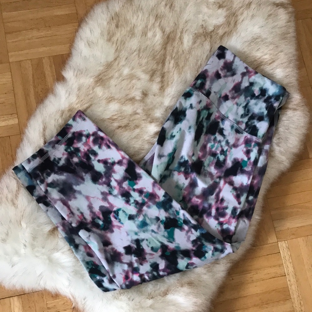 ON Cropped multi color legging